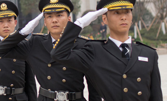 銀行保安如何應(yīng)對突發(fā)安全事件？需與哪些團隊協(xié)作？