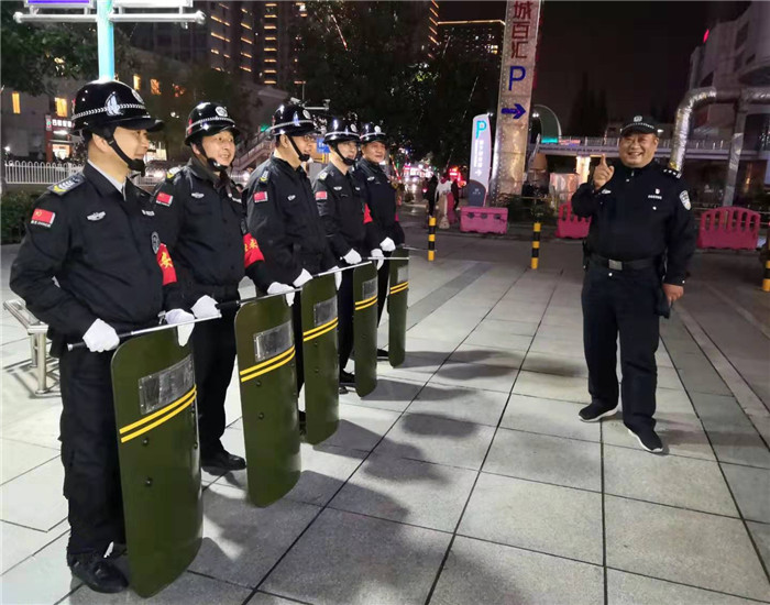 不忘初心勇?lián)?、牢記使命保平?>
                                </a>
                            </div>
                            <div   id=