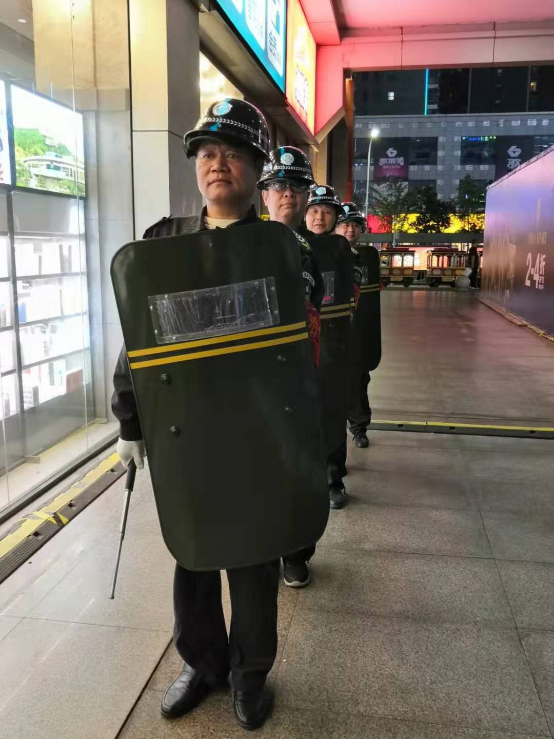 襄陽(yáng)戎安今天給大家介紹下保安員的11點(diǎn)工作職責(zé)！